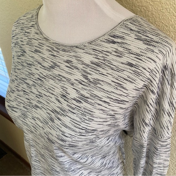 lululemon Get Set Tiger Space Dye Long Sleeve Open Back Tee Gray Yoga Gym: 10 - Picture 3 of 9